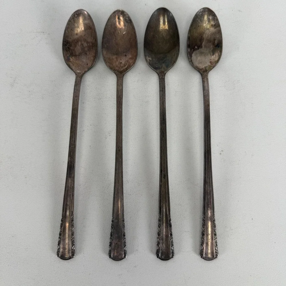 Set of 4 Holmes & Edwards May Queen Teaspoons – Silverplate – 7 3/4